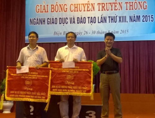 GDTrH  – Ngành Giáo dục và Đào tạo tỉnh Điện Biên tổ chức giải bóng chuyền truyền thống lần thứ XIII, năm 2015.