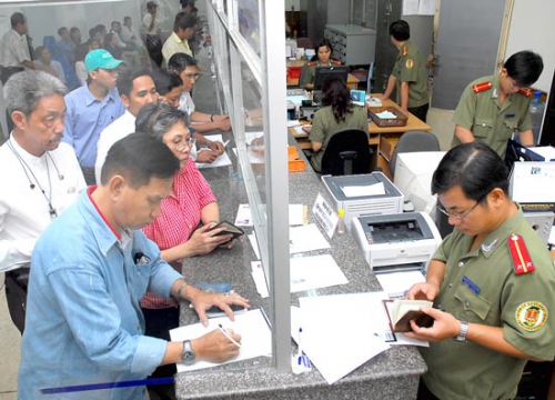KHTC - Miễn thị thực cho người Việt Nam định cư ở nước ngoài và thân nhân
