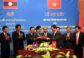 KHTC - Triển khai Kế hoạch thực hiện Hiệp định Thương mại biên giới Việt - Lào