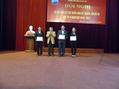 HKH- Hội Khuyến học tỉnh: 21 cán bộ, hội viên được Trung ương Hội tặng Kỷ niệm Chương vì sự nghiệp khuyến học