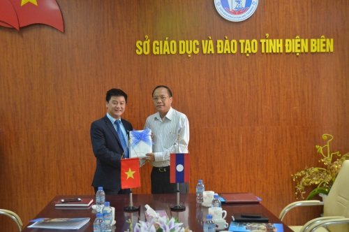 GDTX&CN- Đoàn cán bộ Sở Giáo dục và Thể thao tỉnh Bo Kẹo, nước CHDCND Lào thăm và làm việc tại Sở Giáo dục và Đào tạo Điện Biên