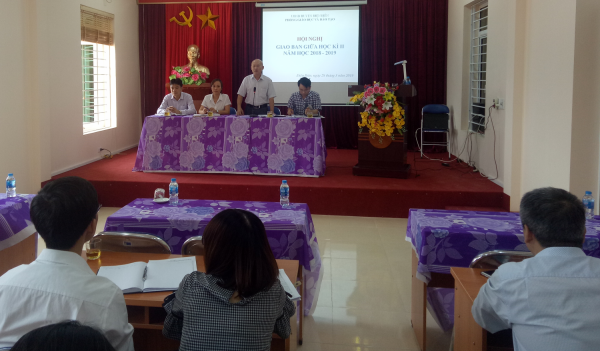 Phòng Giáo dục và Đào tạo huyện Điện Biên tổ chức Hội nghị giao ban giữa kì II - năm học 2018 - 2019