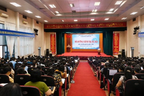 Cụm chuyên môn số 1 tổ chức thành công bồi dưỡng tập huấn lý luận chính trị hè 2026 cho cán bộ quản lý, giáo viên
