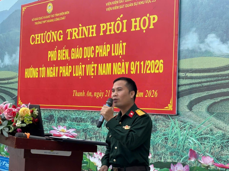 Trường THPT Hoàng Công Chất phối hợp với Viện kiểm sát quân sự khu vực 23 tuyên truyền, phổ biến, giáo dục pháp luật hưởng ứng Ngày Pháp luật Việt Nam năm 2026