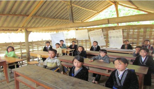 KHTC - Đoàn công tác của Bộ Giáo dục và Đào tạo cùng Tổ chức UNICEF Việt Nam đến làm việc tại tỉnh Điện Biên.