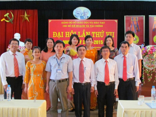 KHTC - Chi bộ Kế hoạch và Tài chính trực thuộc Đảng bộ Sở Giáo dục và Đào tạo Điện Biên tổ chức Đại hội Chi bộ khóa VII, nhiệm kỳ 2013-2015.