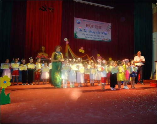 GDMN - Hội thi “Bé tài năng âm nhạc”  cấp học Mầm non huyện Điện Biên năm học 2013 -2014