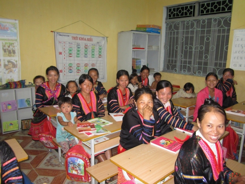 GDTX&CN: UBND tỉnh Điện Biên đã phê duyệt “Kế hoạch Xoá mù chữ đến năm 2020 trên địa bàn tỉnh Điện Biên”