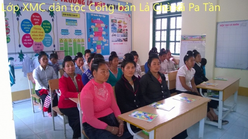 GDTX-CN. Sở Giáo dục và Đào tạo phối hợp với Ban Dân tộc tỉnh tổ chức các lớp học xóa mù chữ và giáo dục tiếp tục sau khi biết chữ cho dân tộc Cống tỉnh Điện Biên.