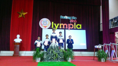 TCCB - Trần Ngọc Tú giành vòng nguyệt quế cuộc thi Đường lên đỉnh Olympia số thứ hai trường THPT Chuyên Lê Quý Đôn Điện Biên