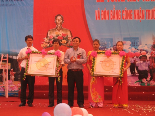 HKH- Xã Rạng Đông huyện Tuần Giáo hỗ trợ trên 100 triệu đồng và 1.200 ngày công lao động góp phần xây dựng trường chuẩn Quốc gia