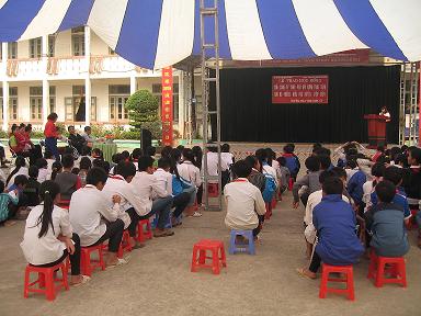 HKH- Hội Khuyến học tỉnh trao 60 suất học bổng cho học sinh huyện Điện Biên