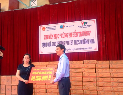 CĐN-Lãnh đạo Công đoàn Giáo dục Việt Nam thăm hỏi, động viên, hỗ trợ Nhà giáo, người lao động và học sinh chuẩn bị bước vào năm học mới