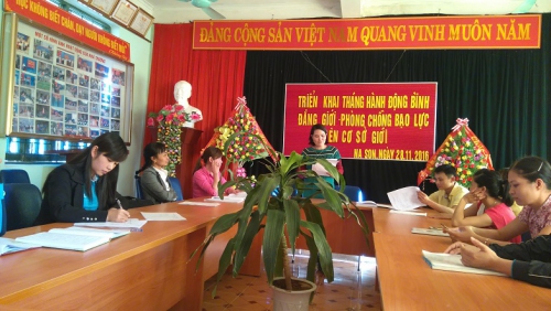 VP- Trường PTDTBT-THCS Na Son huyện Điện Biên Đông hưởng ứng phong trào tháng hành động bình đẳng giới năm học 2016-2017