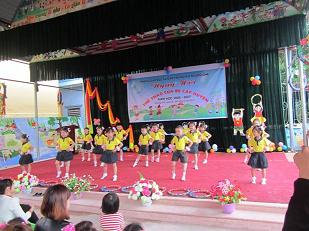 GDMN-  Phòng Giáo dục và Đào tạo huyện Mường Chà tổ chức thành công Hội thi “Ngày hội thể thao của bé” năm học 2016 - 2017