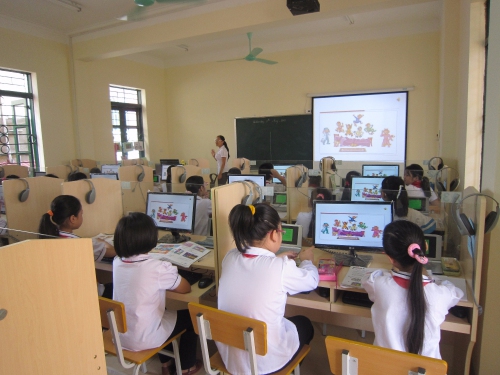 CNTT&NCKH – Tin chuyên đề: Ứng dụng công nghệ thông tin trong dạy học ở các nhà trường phổ thông hiện nay.