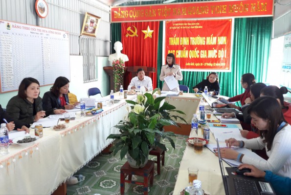 GDMN - Trường mầm non Luân Giói huyện Điện Biên Đông đón đoàn thẩm định trường chuẩn quốc gia mức độ 1