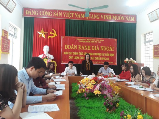 Trường Mầm non Pá Vạt, huyện Điện Biên Đông đón và làm việc với Đoàn đánh giá ngoài