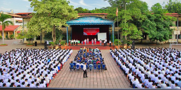Trường THPT Thành phố Điện Biên phủ tổ chức hoạt động ngoài giờ lên lớp chủ đề tháng 9 năm học 2020-2021