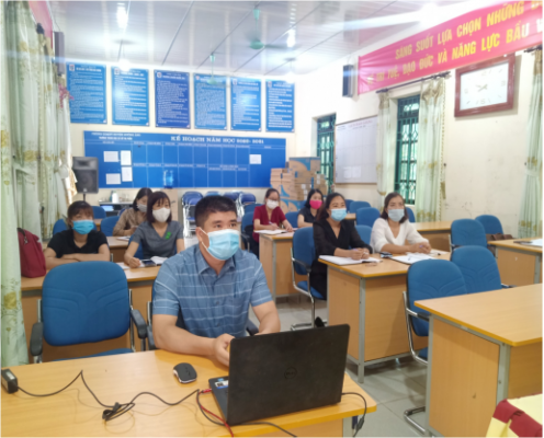 Giáo dục Tiểu học huyện Mường Ảng tích cực tham gia tập huấn SGK lớp 2 năm học 2021-2022