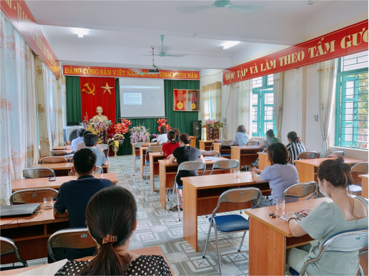 Phòng Giáo dục và Đào tạo thành phố Điện Biên Phủ tập huấn sách giáo khoa lớp 2, năm học 2021-2022
