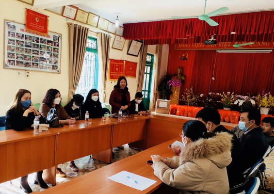 Trao học bổng quỹ châu Á cho nữ sinh dân tộc THPT đợt 2 năm học 2021-2022