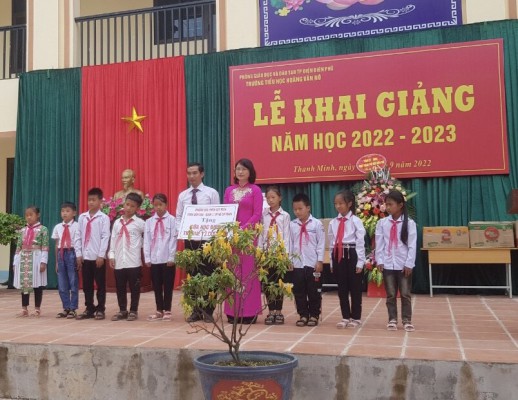 Các trường tiểu học trên địa bàn thành phố Điện Biên Phủ tổ chức khai giảng năm học mới 2022-2023