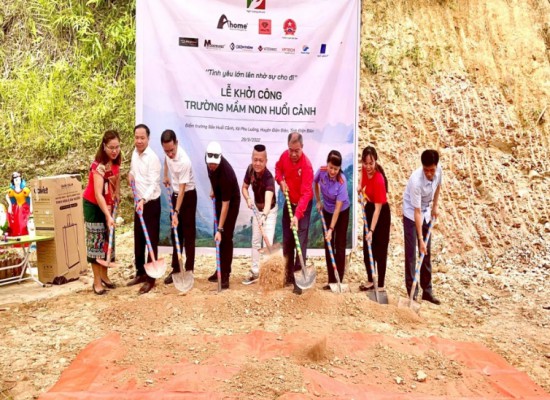 Quỹ thiện nguyện Ngôi trường cho em và các nhà hảo tâm khởi công xây dựng điểm trường Huổi Cảnh trường mầm non xã Phu Luông, huyện Điện Biên