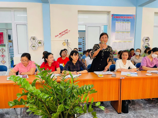 Trường Mầm non xã Hẹ Muông huyện Điện Biên với việc thực hiện Chuyên đề Xây dựng trường mầm non lấy trẻ làm trung tâm
