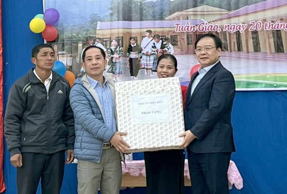 Trường Mầm non xã Thanh Chăn tưng bừng trong ngày hội nghệ thuật – Chào xuân Quý Mão 2023