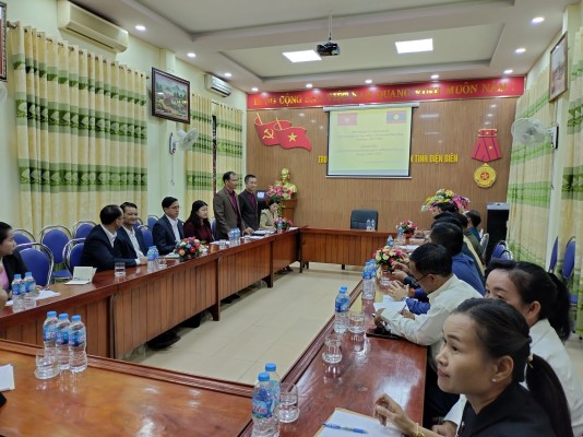 Tiếp nhận và bàn giao lưu học sinh nước CHDCND Lào học tiếng Việt tại tỉnh Điện Biên năm học 2022-2023