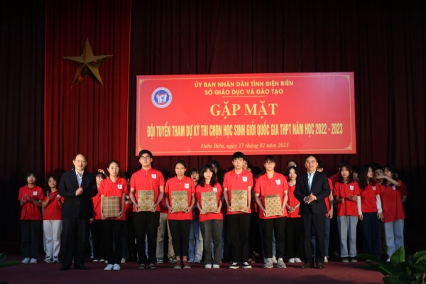 Trường THPT Chà Cang tổ chức các hoạt động thể dục thể thao hướng tới chào mừng kỉ niệm 92 năm kỉ niệm ngày thành lập Đoàn thanh niên Cộng sản Hồ Chí Minh và kỉ niệm 10 năm thành lập và đi vào hoạt động huyện Nậm Pồ