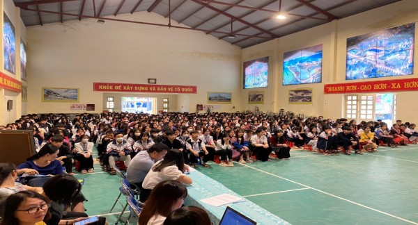 Trường PTDTNT tỉnh Điện Biên hưởng ứng  “ Tuần lễ ATGT đường bộ toàn cầu” tại Việt Nam năm 2023