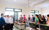 Bộ trưởng Bộ Giáo dục và Đào tạo Nguyễn Kim Sơn thăm và tặng máy vi tính cho trường PTDTNT tỉnh