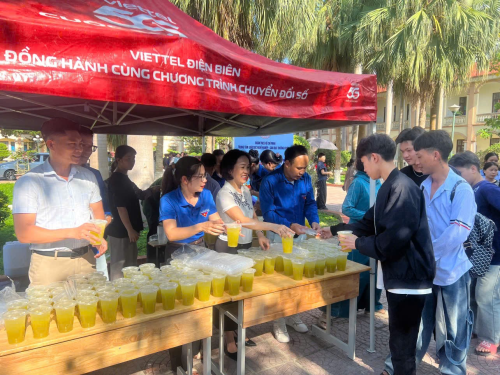 Trung tâm GDNN-GDTX 1: Tiếp sức mùa thi từ những điều giản dị