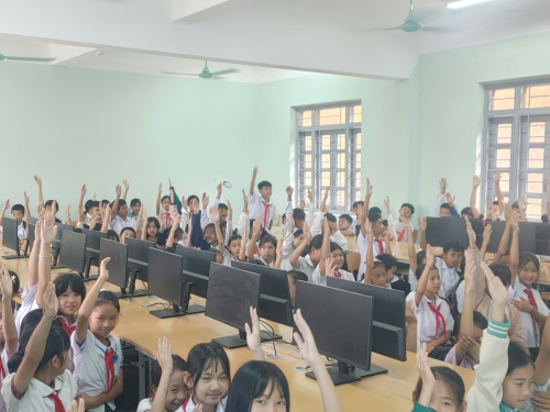 Rạng rỡ mùa thu trên bản xa: Khi lý tưởng thắp sáng hành trình trưởng thành