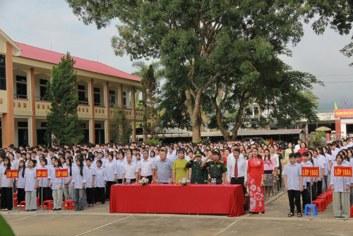 Trường THPT Thanh Chăn rộn ràng khai giảng năm học 2026–2027