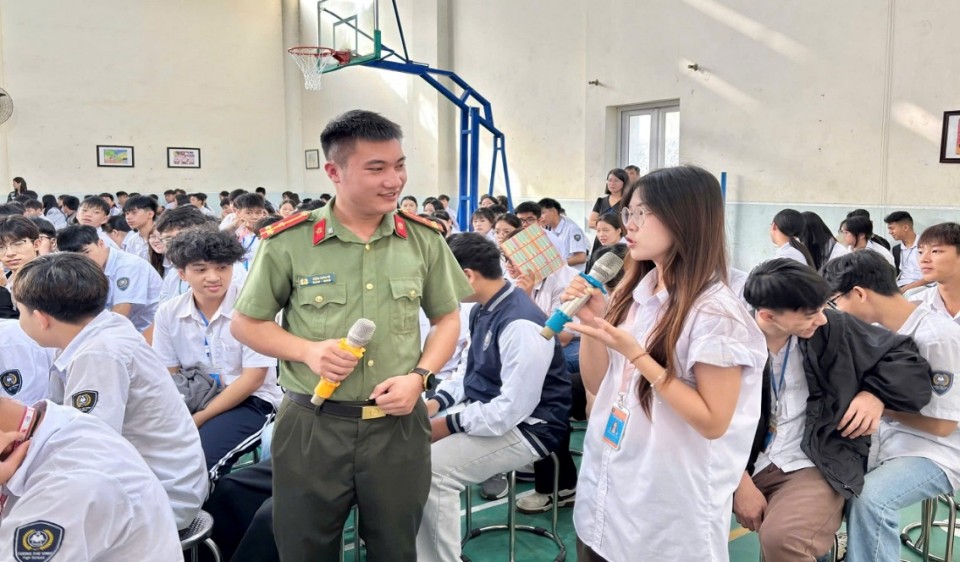 Trường THCS và THPT Lương Thế Vinh phối hợp tổ chức Lễ hưởng ứng Chiến dịch “Không một mình” năm 2026