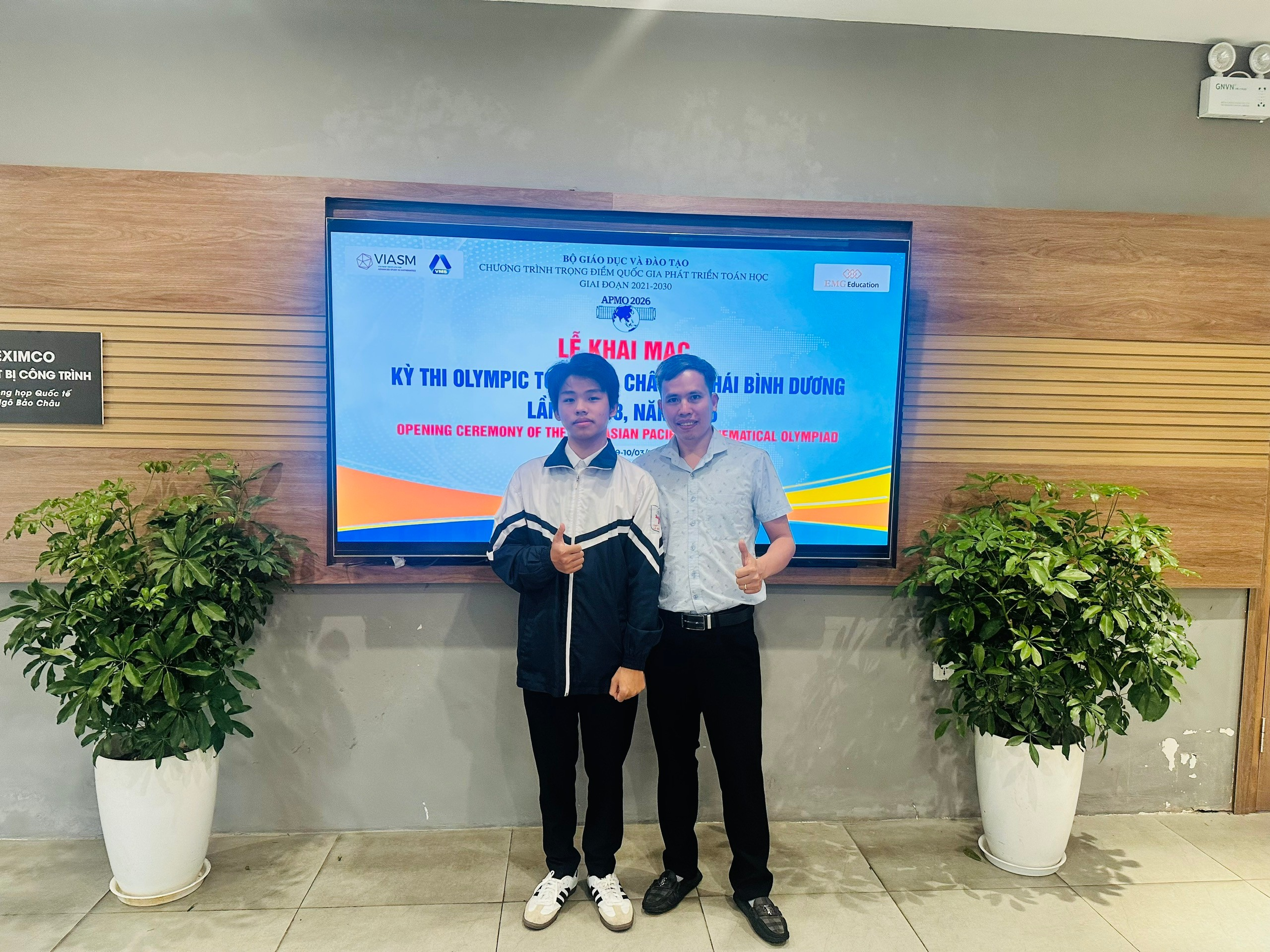 Học sinh Trần Anh Quân, Trường THPT Chuyên Lê Quý Đôn, vinh dự nhận Giải thưởng Lê Văn Thiêm năm 2026