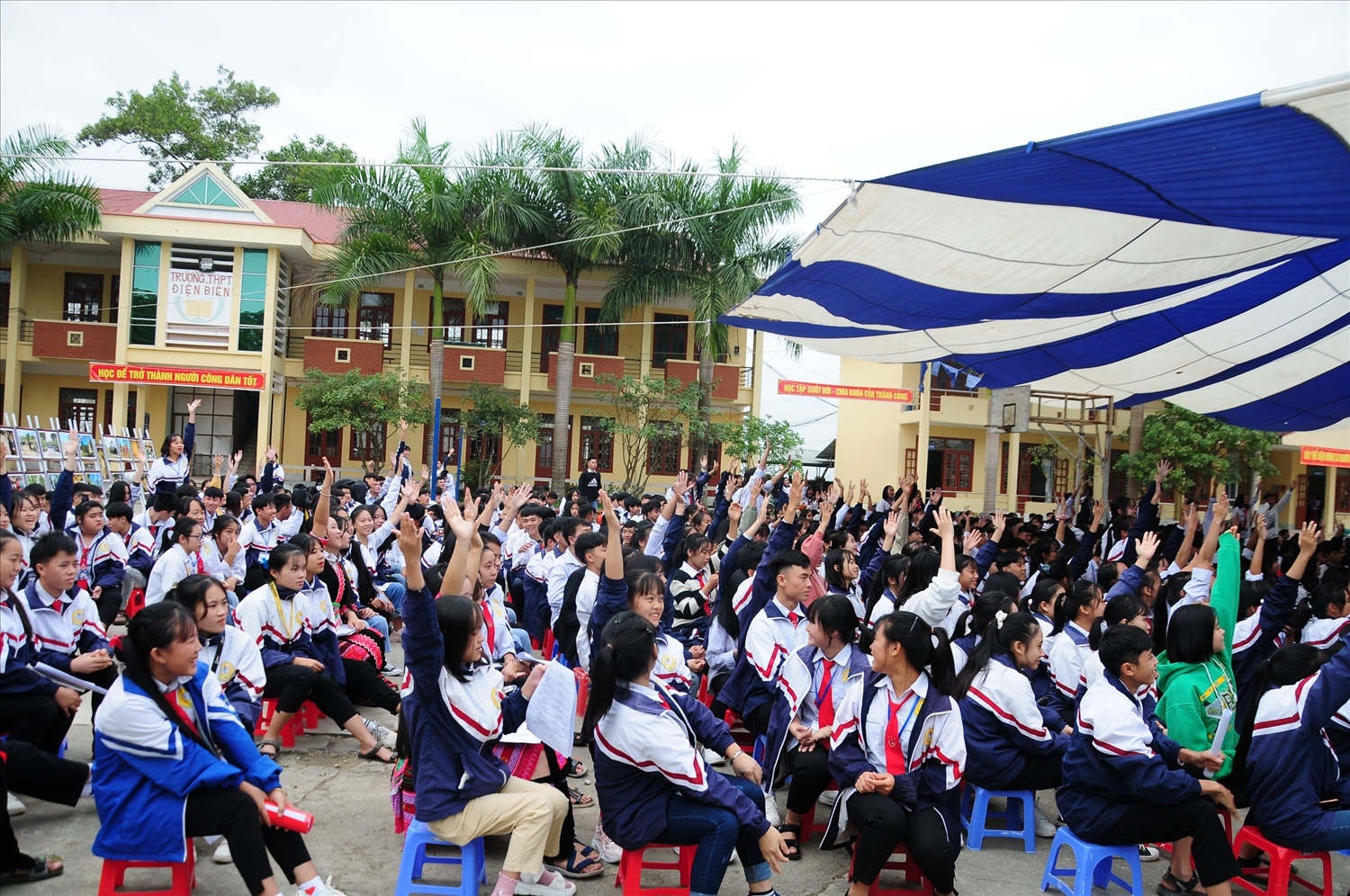 Đối tượng tuyên truyền nhằm ngăn chặn tình trạng tảo hôn và hôn nhân cận huyết thống tập trung vào học sinh các trường THCS, THPT, DTNT